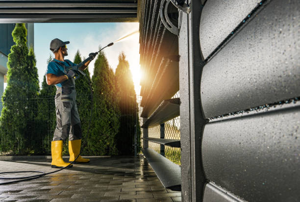 Best Deck Pressure Washing  in Miles, TX
